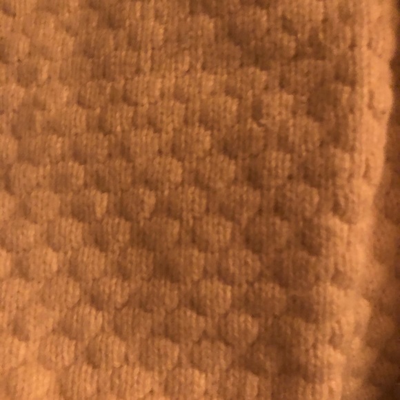 Loft wool blend sweater with two button closure - Picture 5 of 7